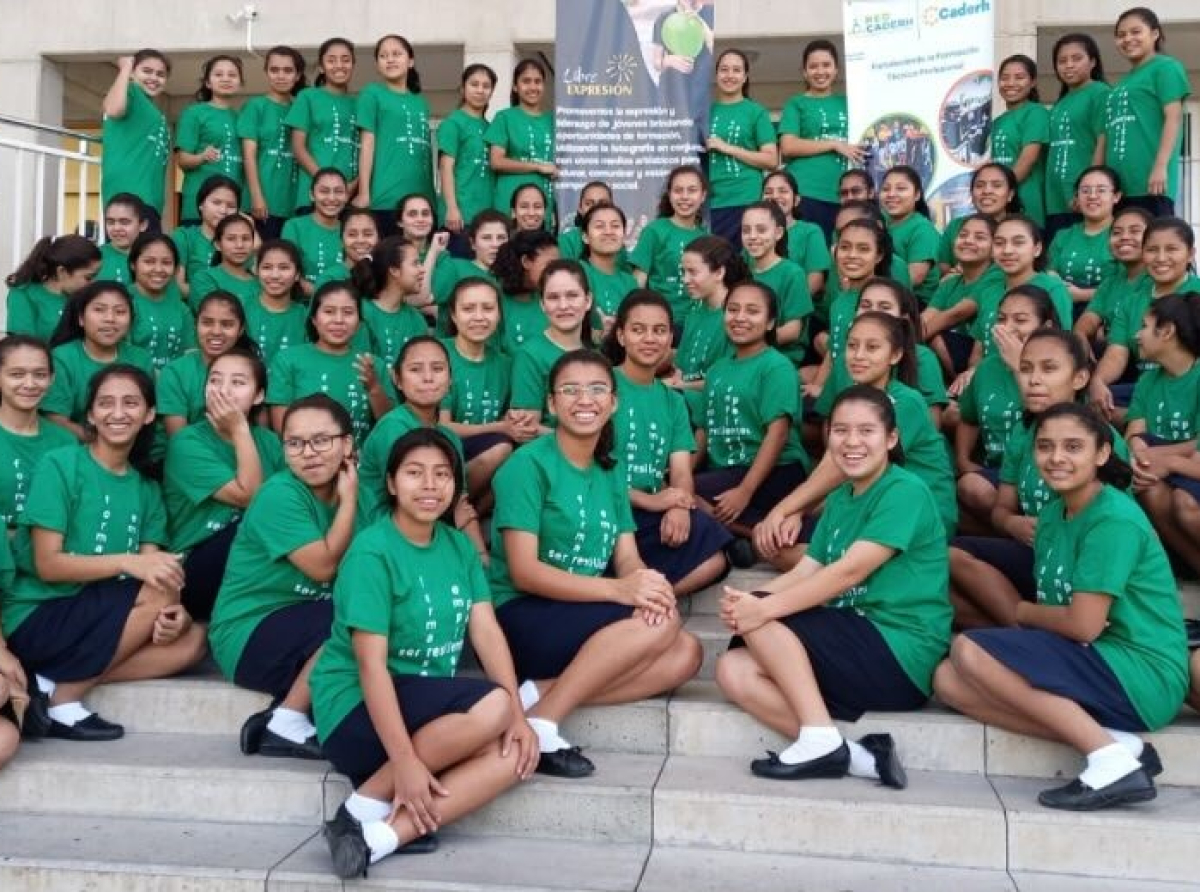 Con el Programa CaPAZ trabajamos en la formación y la resiliencia de la juventud centroamericana. 
