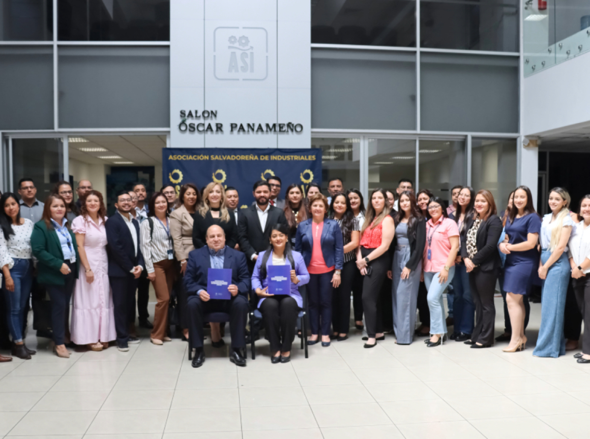 El Proyecto PERSPECTIVAS apoya la promoción del PROLAB en El Salvador, que busca potenciar la reintegración social y profesional digna de personas migrantes retornadas. 