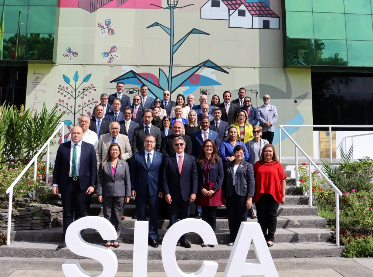 Nos unimos a la celebración del Día de la Integración Centroamericana. 