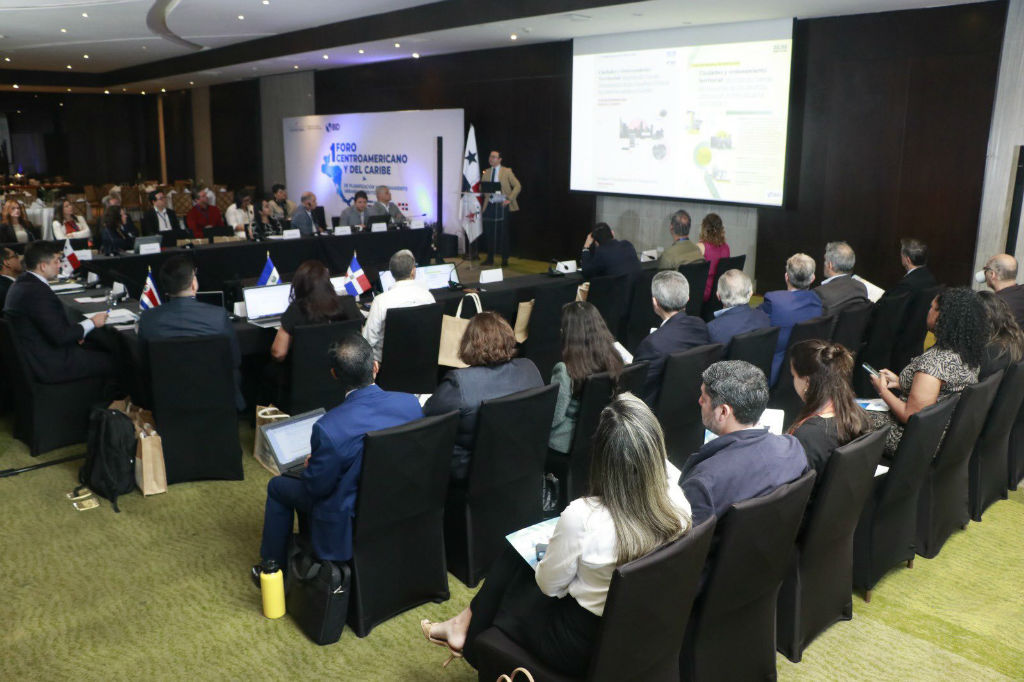 Acompañamos a Panamá en el Foro Centroamericano de Planificación y Ordenamiento Urbano y Territorial.